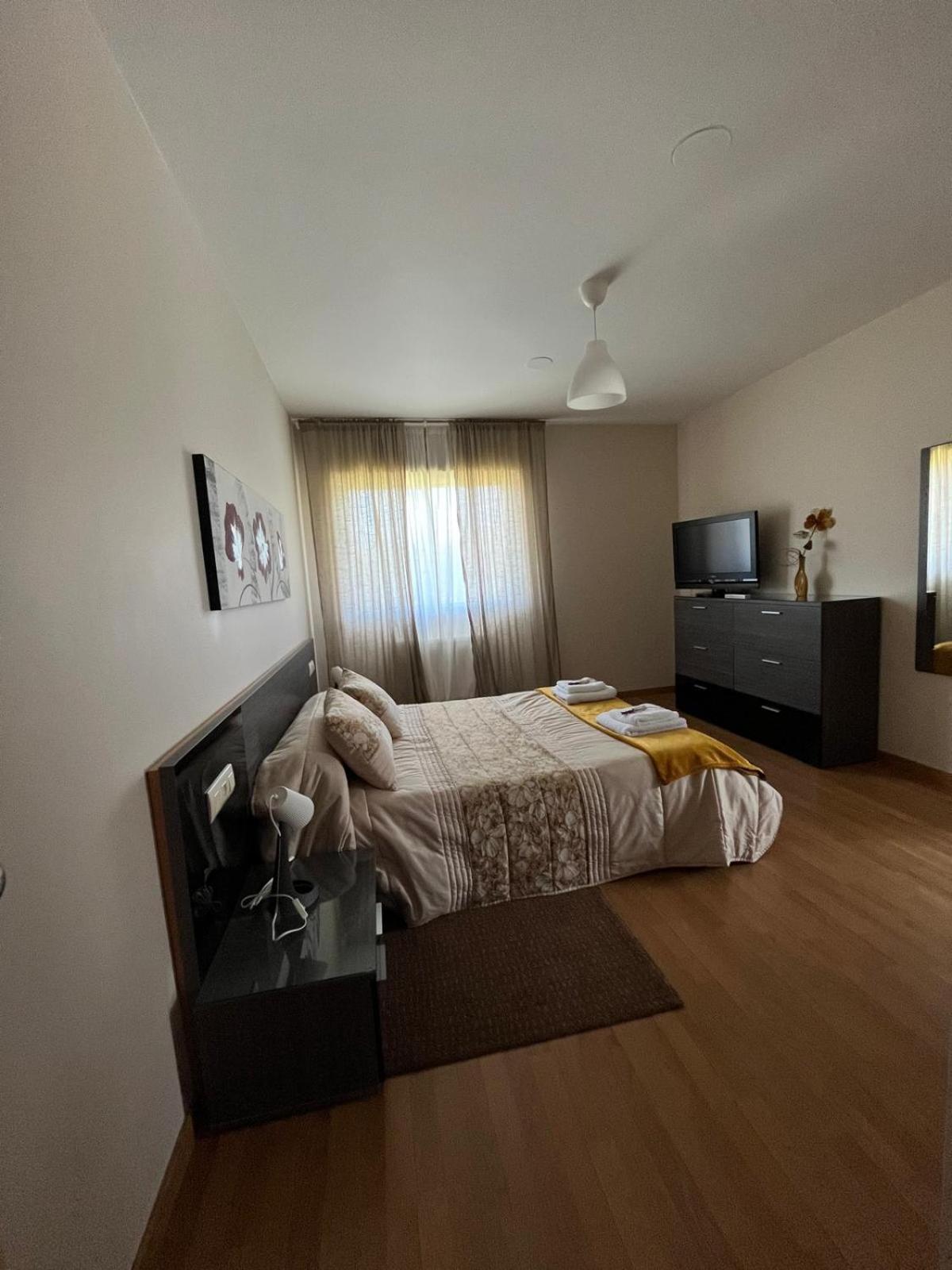 Os Cabaleiros Apartment Мос Екстериор снимка